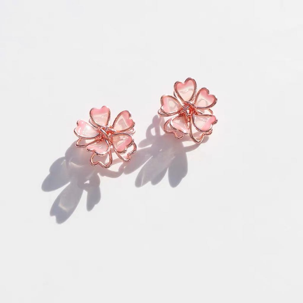 Unique Wired Sakura Stud Earrings