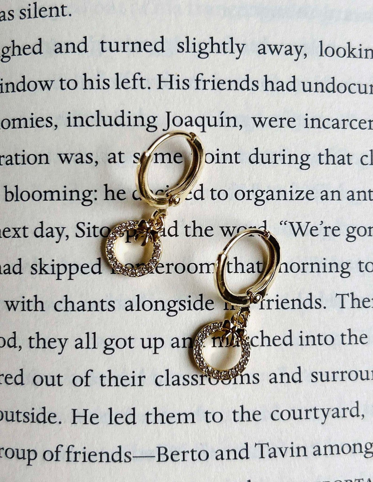 Dainty Minimalist Christmas Wreath Earrings