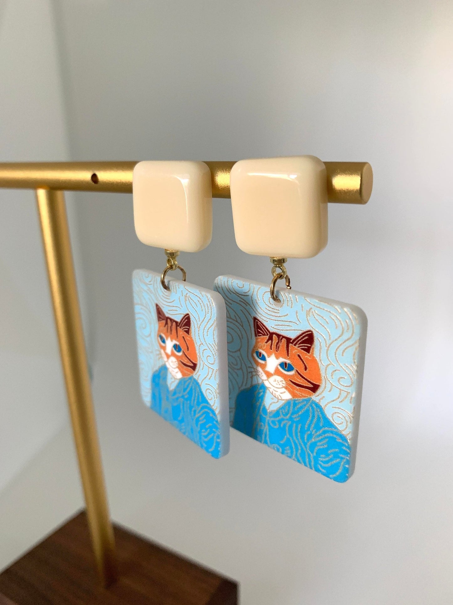 Acrylic Van Meow Cat Earrings