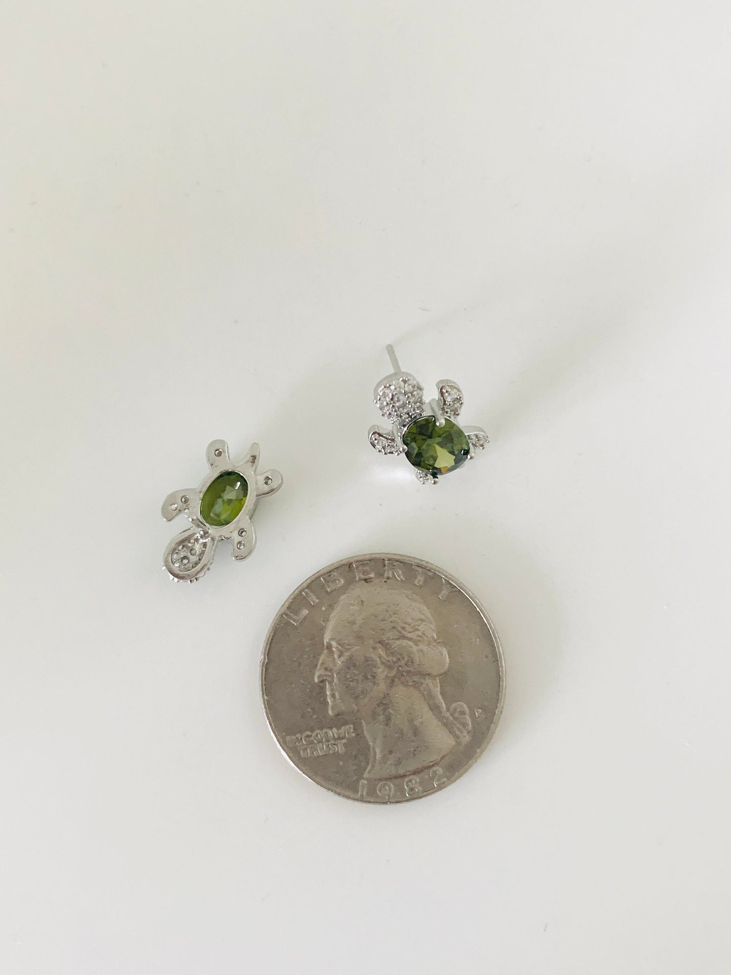 Dainty The Turtle Stud Earrings