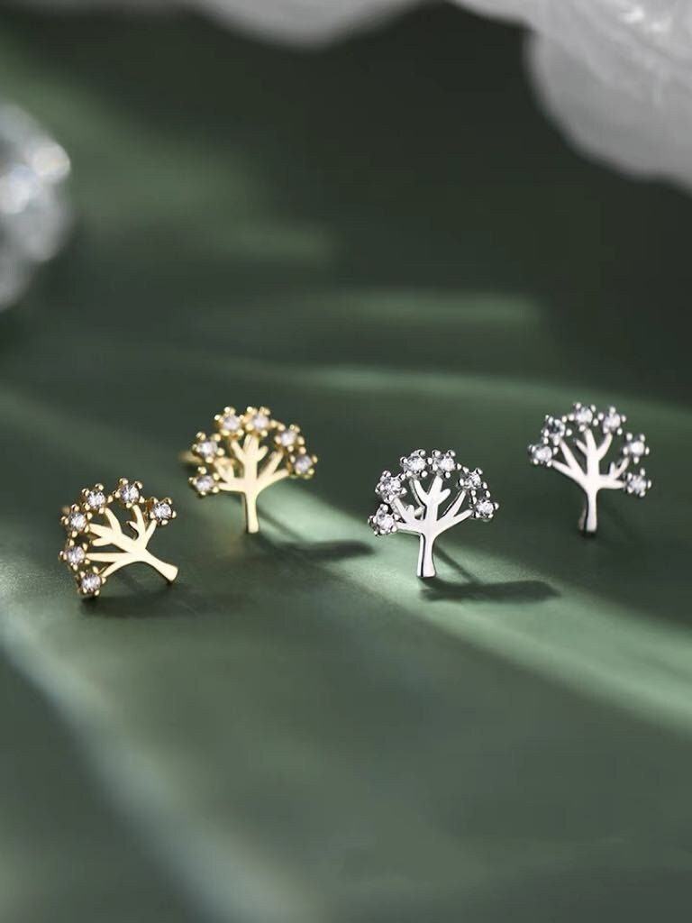 Dainty Tree Stud Earrings
