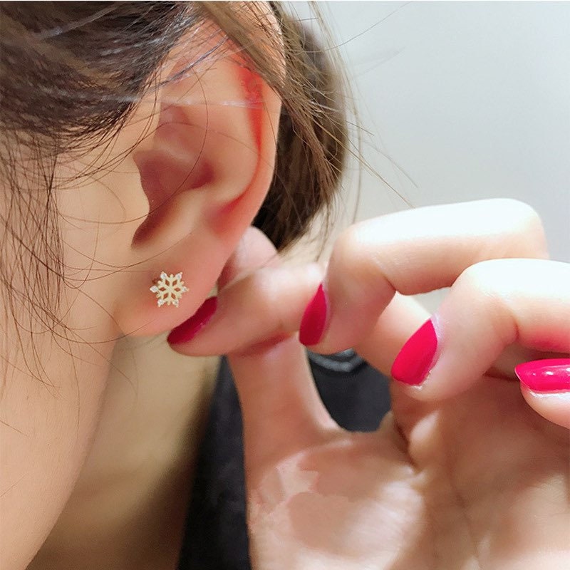 Dainty Small Snowflake Stud Earrings