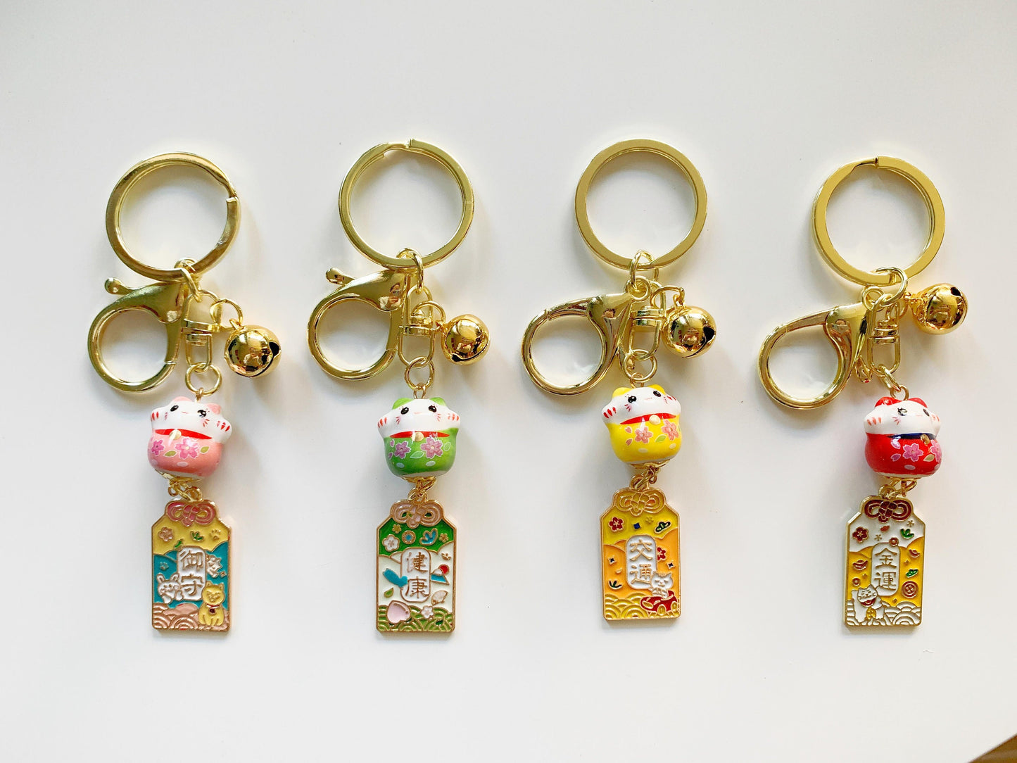 Unique Lucky Cat Charm Keychain Amulet Keychain